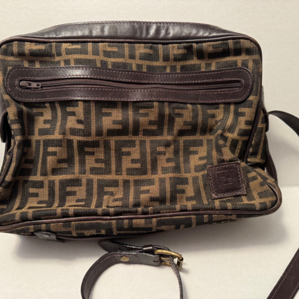 Vintage Fendi Zucca canvas crossbody handbag with straps made in Italy - Picture 2 of 4